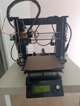 3D tiskárna (ne plug and play) + náhradní díly