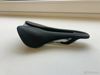 Selle Italia X Boost Superflow 145 mm sedlo černé