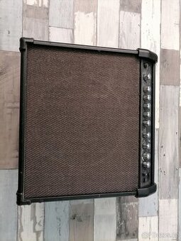 Kytarové modelingové kombo Line 6 Spider IV 30