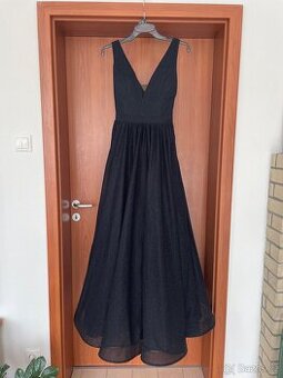 Společenské plesové šaty Vera Mont na maturitní ples taneční