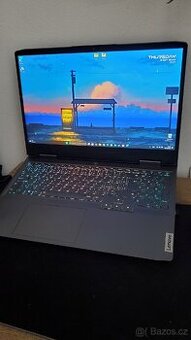 Laptop Lenovo LOQ 15IRH8 Notebook