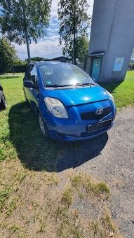 Toyota yaris 1.0i