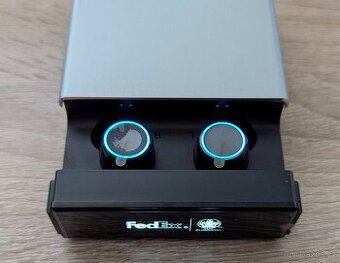 Bezdrátová sluchátka V7 s pouzdrem 2500mAh