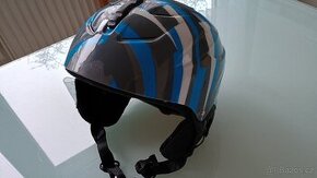 Lyžařská helma chlapecká