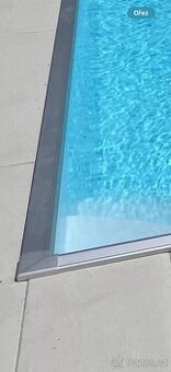 Bazenovy hlinikovy lem