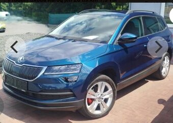 Karoq jen 28 tis.km tazne z. 1.5 Tsi 110kw DSG
