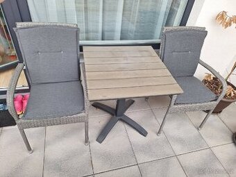 Zahradní / balkonové sezení - stolek a židle