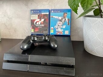 PlayStation 4 500GB – plně funkční