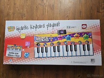 Velké hrací piáno