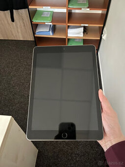 iPad 6 (2018) | 9.7 , 32GB