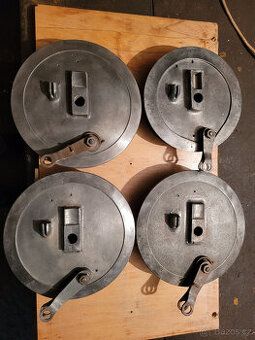 Jawa 250,350 panelka+kývačka-brzdové štíty,tlumiče, rozeta