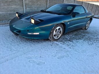 Pontiac Firebird 3.4i Targa Automat