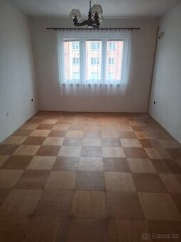 Parkety - dřevěné čtverce 36m²