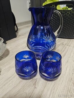 Křišťálový džbán se skleničkami