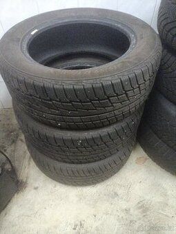 Zimní 215/55R 16