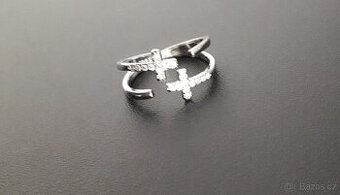 Nový dámský stříbrný prsten prstýnek  925 křížek třpytivý