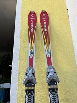 Carvingové lyže Völkl