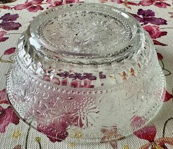 Cibulák mísa od návrhu P.Pánek,Rudolfova huť Dubí (rok 1977)