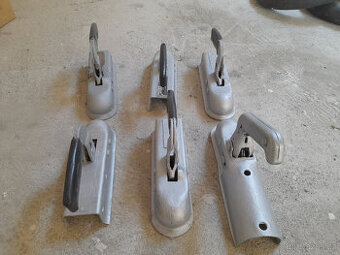 Tažný kloub na přívěsný vozík