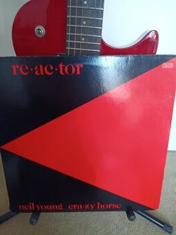 NEIL YOUNG AND CRAZY HORSE Re ac tor