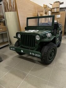 Dětský elektrický Jeep Willys 4x4 třímístný zelený