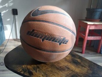 Basketbalový míč Nike