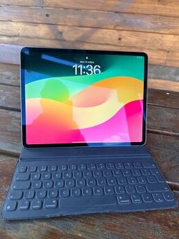 iPad Pro 12,9” | 256 GB | Cellular + originální klávesnice