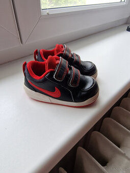 Nike vel 22 - 1