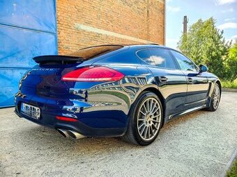 PORSCHE PANAMERA 4 -FACELIFT-4X4-REAL KM-NADHERNE
