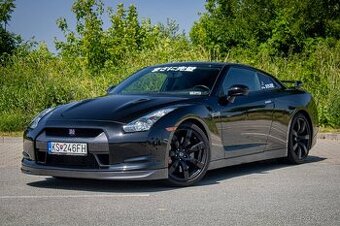 Nissan GT-R 2008 - 1