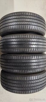215/60/17 Nexen NFera Primus , DOT 3523, 7.4mm.