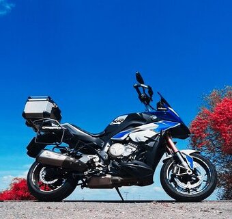 Pronájem motocyklu BMW S1000XR