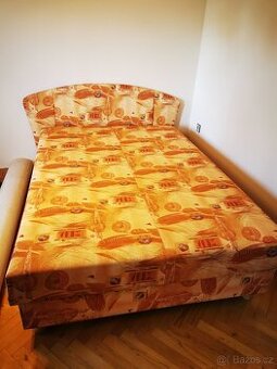 Prodám postel s úložným prostorem