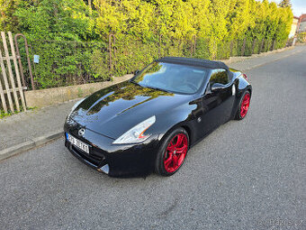 Prodám Nissan 370Z 241kW r.v. 2011, cabrio, manual.