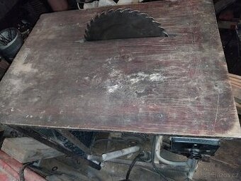 Prodám cirkulárku 380V - domácí výroba.