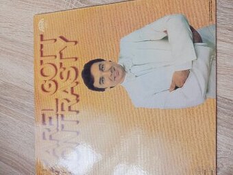 Prodám LP desku Karel Gott konstrakty