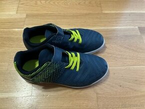 Sportovní boty Kipsta, vel.32, Decathlon