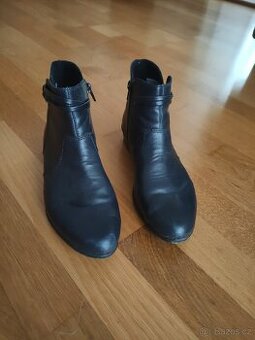 Dámské kožené kotníkové boty Rieker