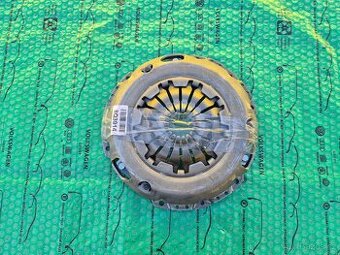 Škoda Fabia, Roomster, víko spojky, Přítlačák 045141025C