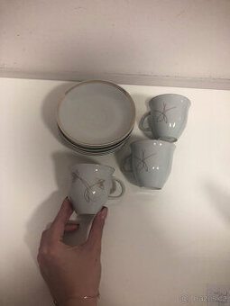 Set 3 hrnečků a 6 talířků