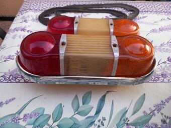 Zadní světla Škoda 1202