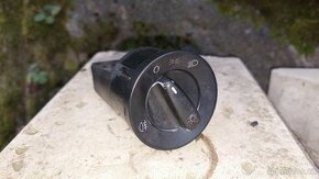 Spínač světel VW Golf 4