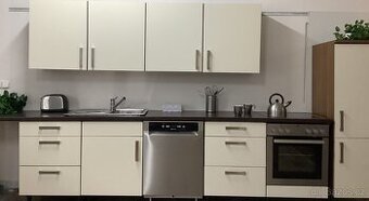 Světlá moderní kuchyně PAOLA