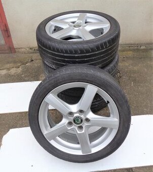 Alu kola Škoda 7Jx17 5x112 ET38 s pneu 225/45 R17