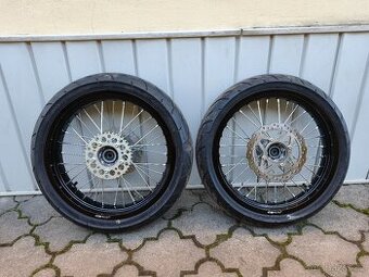 👉 NEJETÁ motardová kola YCF Bigy R17