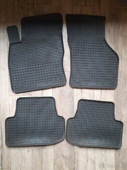 Gumové autokoberce GOLF VII