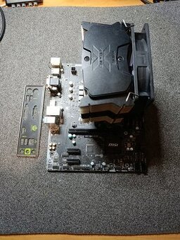 i5-6600K + deska + 16GB DDR4 + chladič CPU