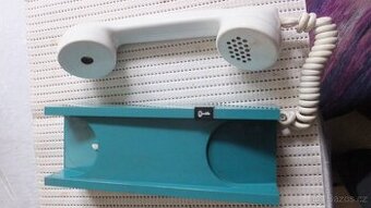 DOMÁCÍ TELEFONÍ PŘÍSTROJ  TESLA