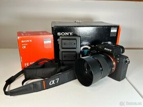 Sony A7 II + Sony FE 50mm f/1,8, příslušenstvý