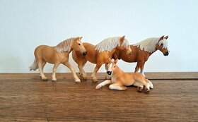 Schleich koně - skupina Haflinger koní